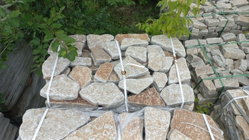 Гранитный плитняк галтованный для парковки купить в Красноярск