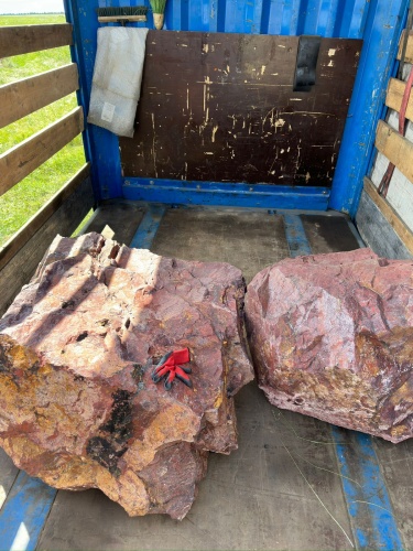 Ландшафтные глыбы красно-фиолетовые 200-1000 килограмм купить в Красноярск