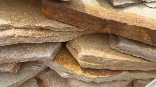 Плитняк златолит жёлтый золотистый для отмостки купить в Красноярск