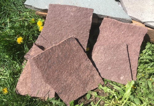 Плитняк лемезит бордовый для цоколя 1,5-2 см купить в Красноярск