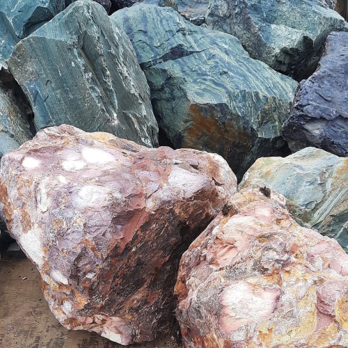 Ландшафтные глыбы красно-фиолетовые 200-1000 килограмм купить в Красноярск