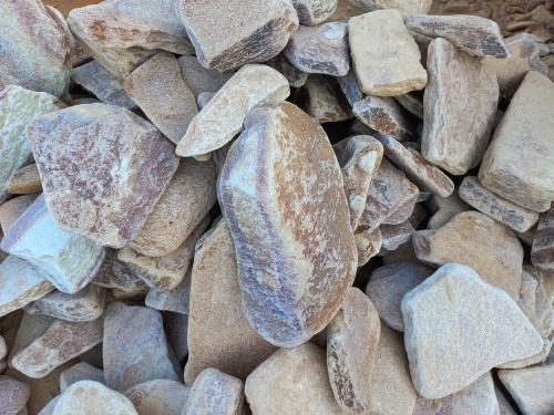 Златолит жёлтый, жёлто-зелёный глыбки и валуны для ланшафтного дизайна купить в Красноярск